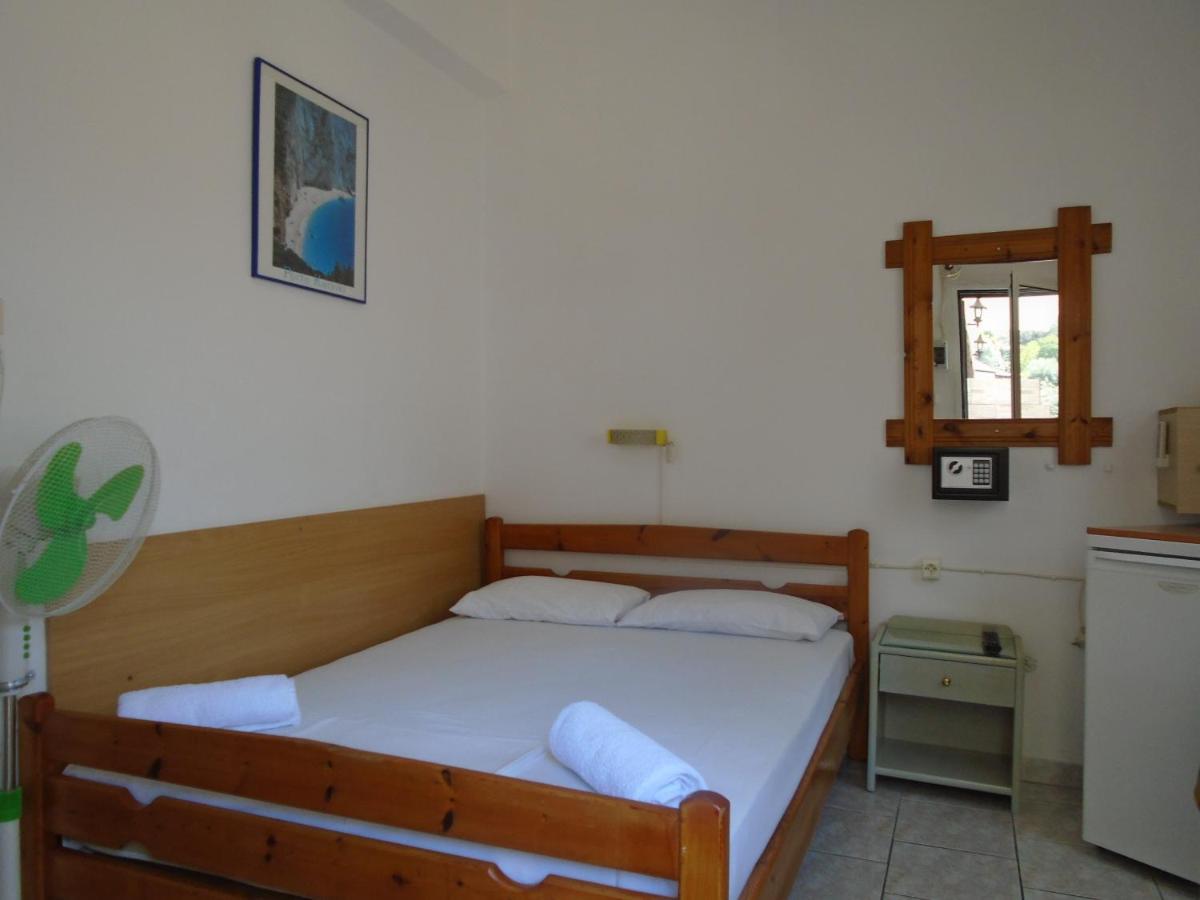 Orfeas Rooms Vasilikí Exterior foto